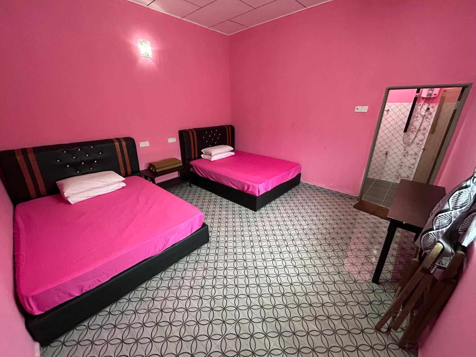 كُوالا تاهان Dtahan Motel Taman Negara المظهر الخارجي الصورة