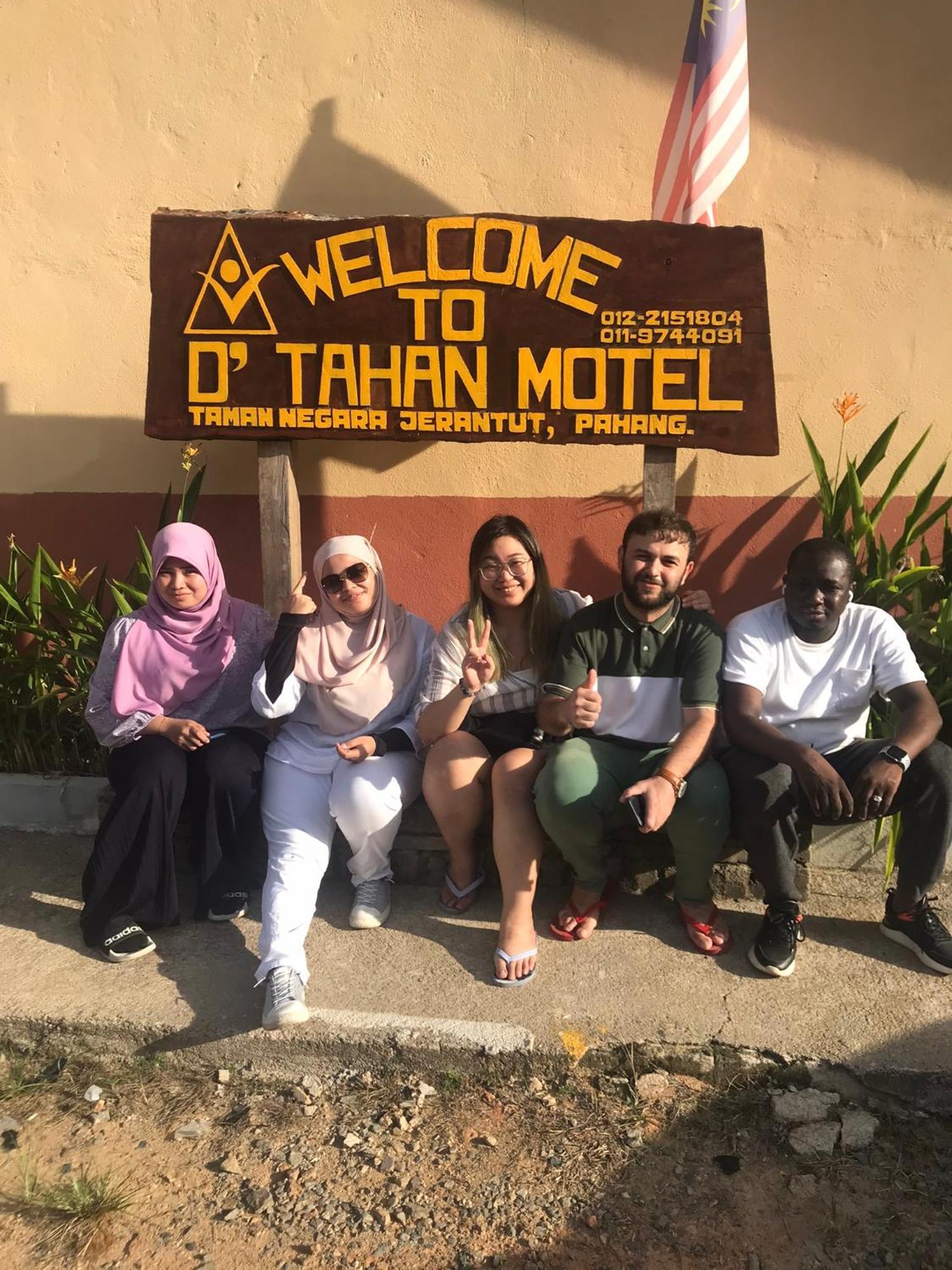 كُوالا تاهان Dtahan Motel Taman Negara المظهر الخارجي الصورة